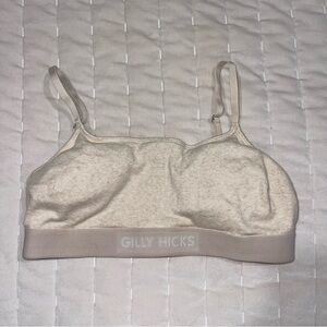 GILLY HICKS RIBBED CREAM SPORTS BRA
